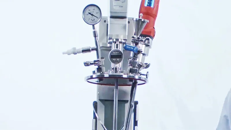 FISCO Laboratory Reactor